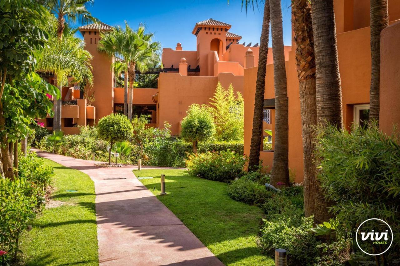 Apartment Vivi Homes - Boho Sunrise Alminar Pool, Garden & Terrace Marbella