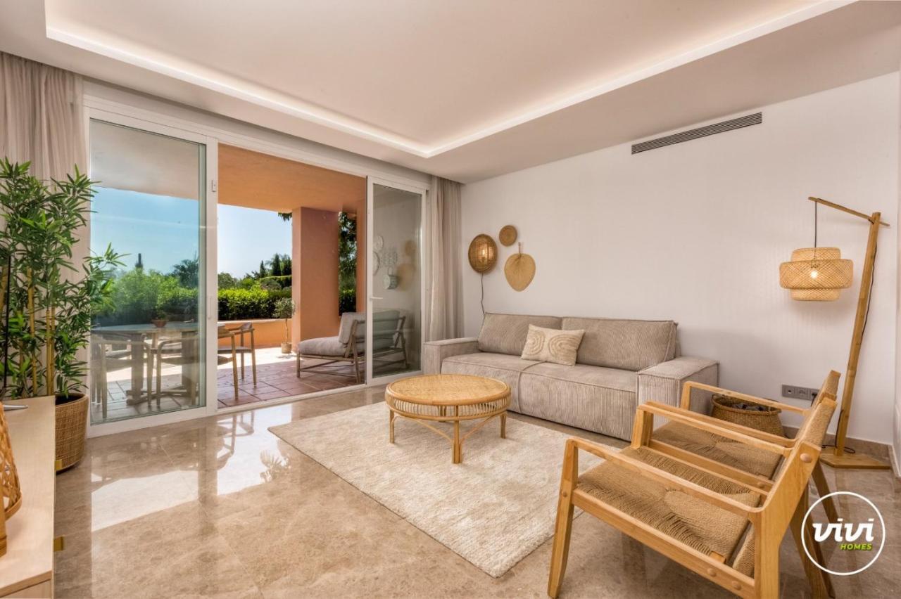 Vivi Homes - Boho Sunrise Alminar Pool, Garden & Terrace Apartment