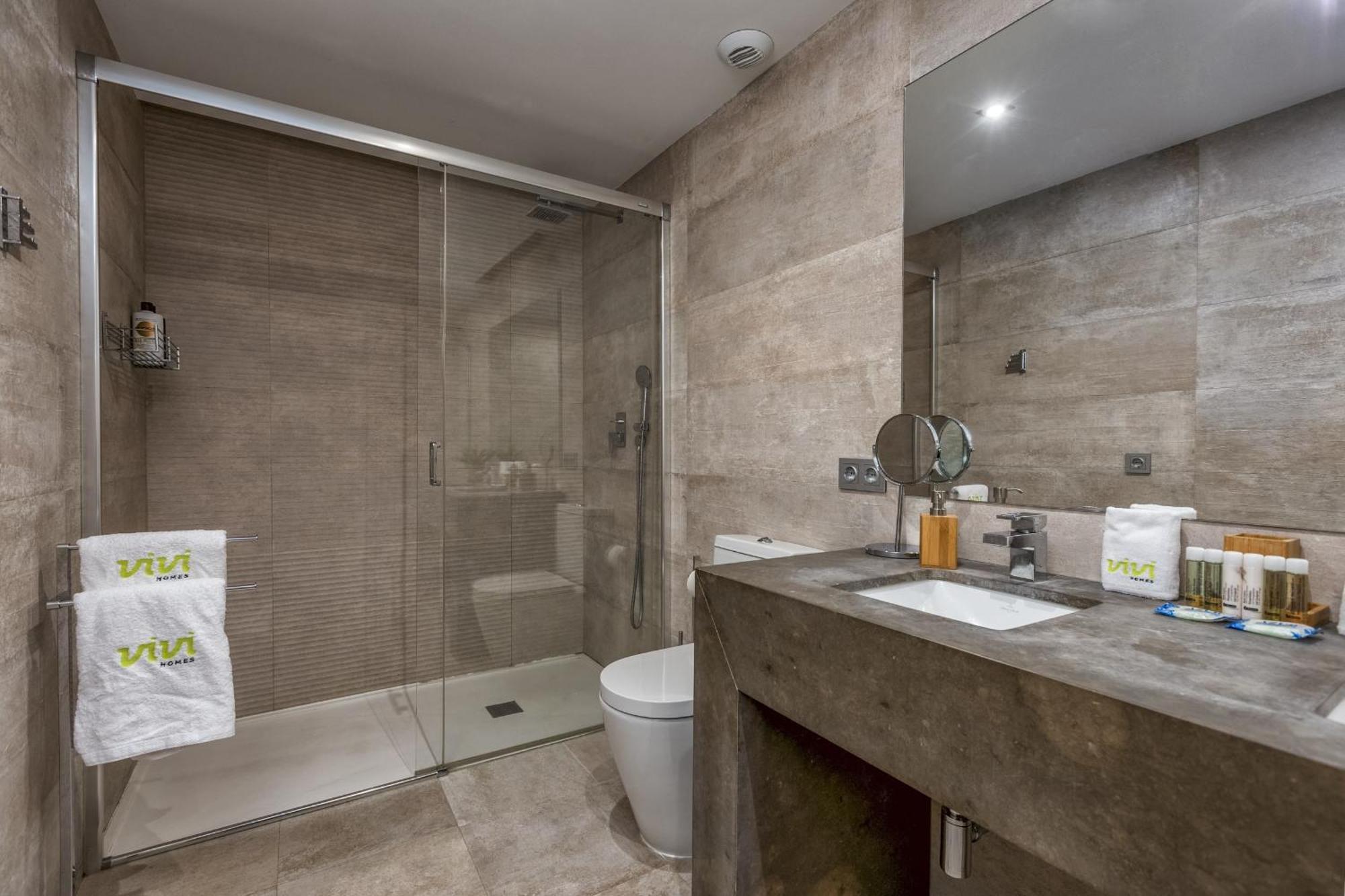 Vivi Homes - Boho Sunrise Alminar Pool, Garden & Terrace Apartment Marbella